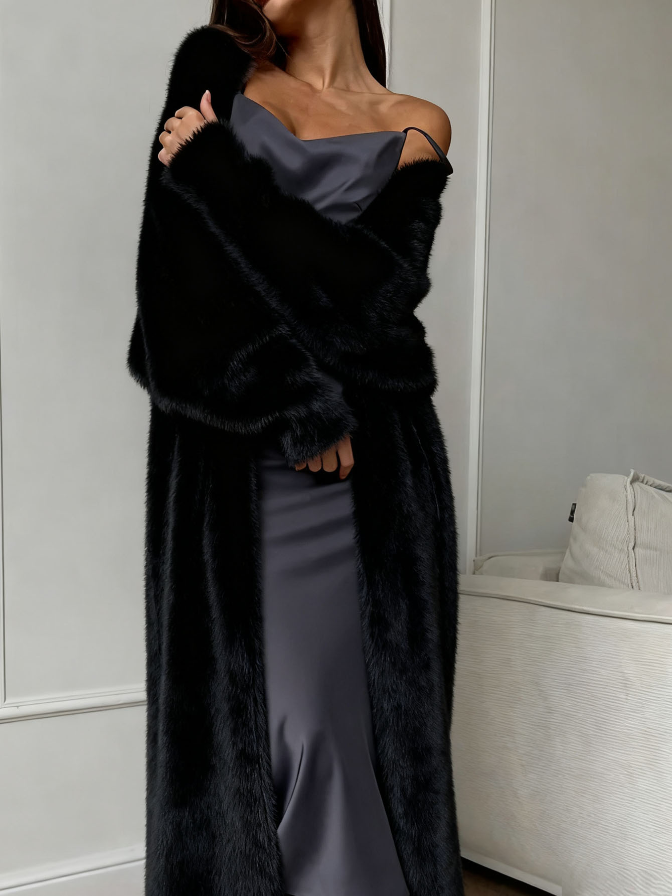  Women's Solid-Color Loose Plush Knitted Long Coat