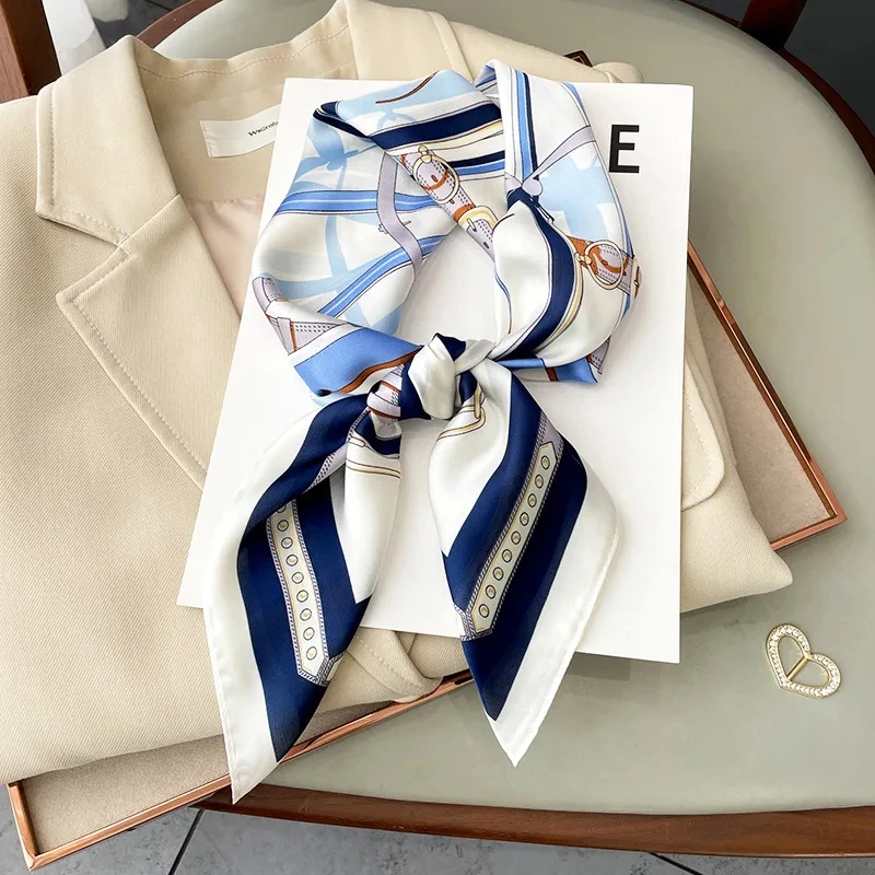  2025 New Fashion 70X70cmPrinted Women's Scarf Pashmina Silk Scarf Square Shawl Decorative Headband Neck Luxury Design Bandana