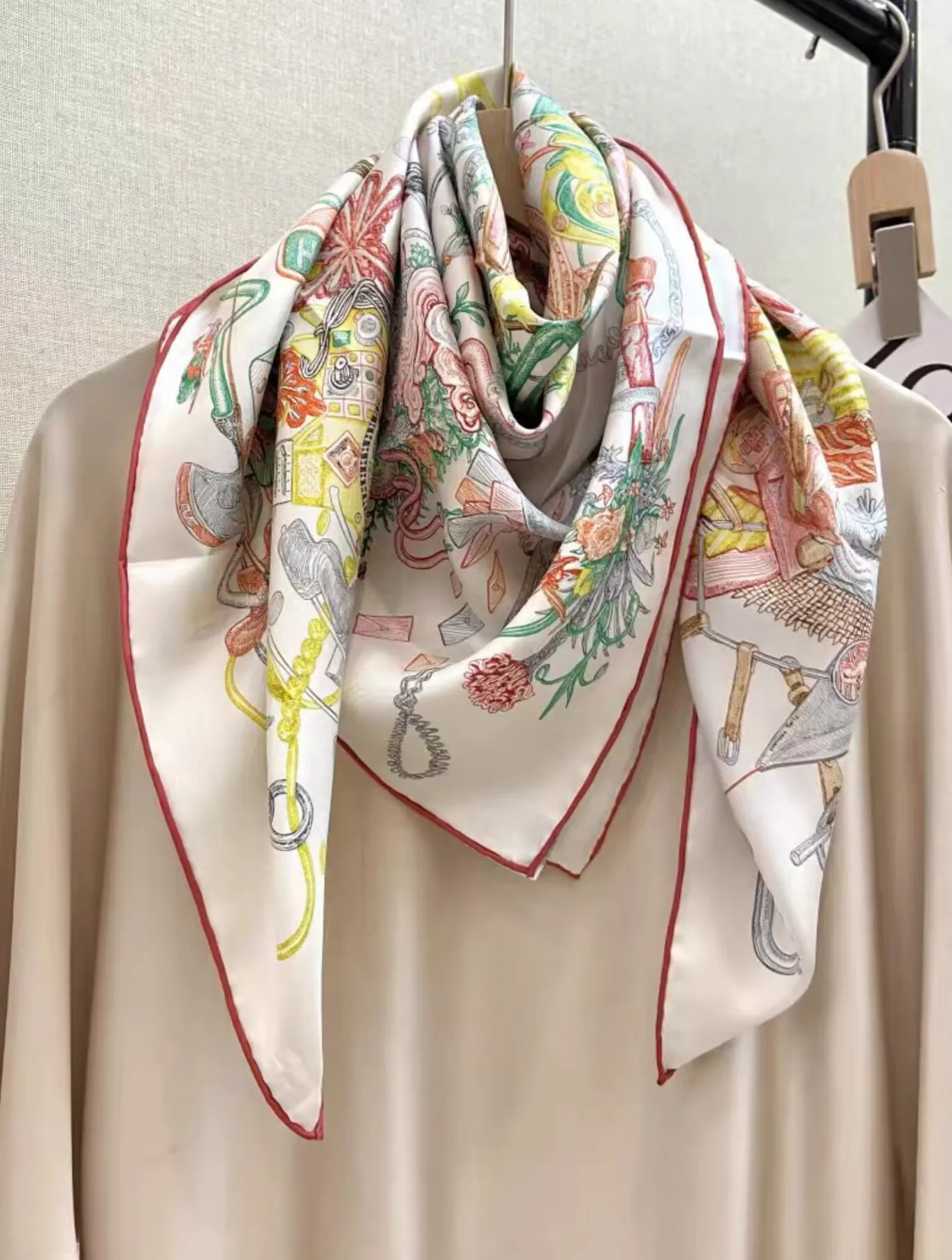  90CM 100% Mulberry Silk Women's Fashionable Square Scarf, High-quality Printed Scarf, Headscarf,Bandana Shawl,Wrist Accessories