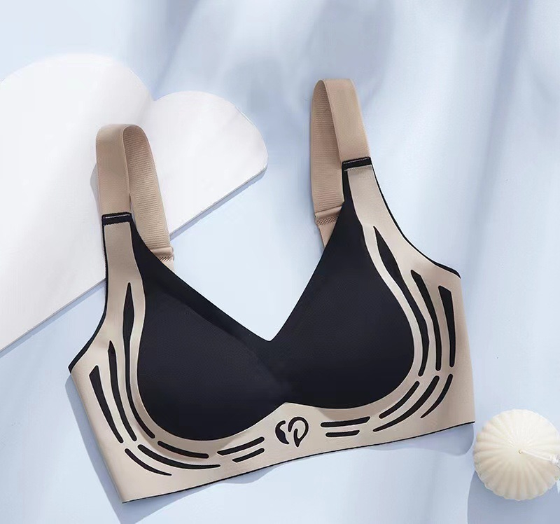  Plus-size Sports Bra With Soft Support Adjustment
