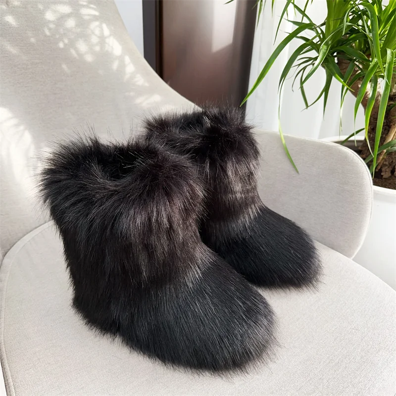  New Winter Fur Onepiece Raccoon Fur Female Snow Boots Fur Shoes Outdoor Mid Leg Boots