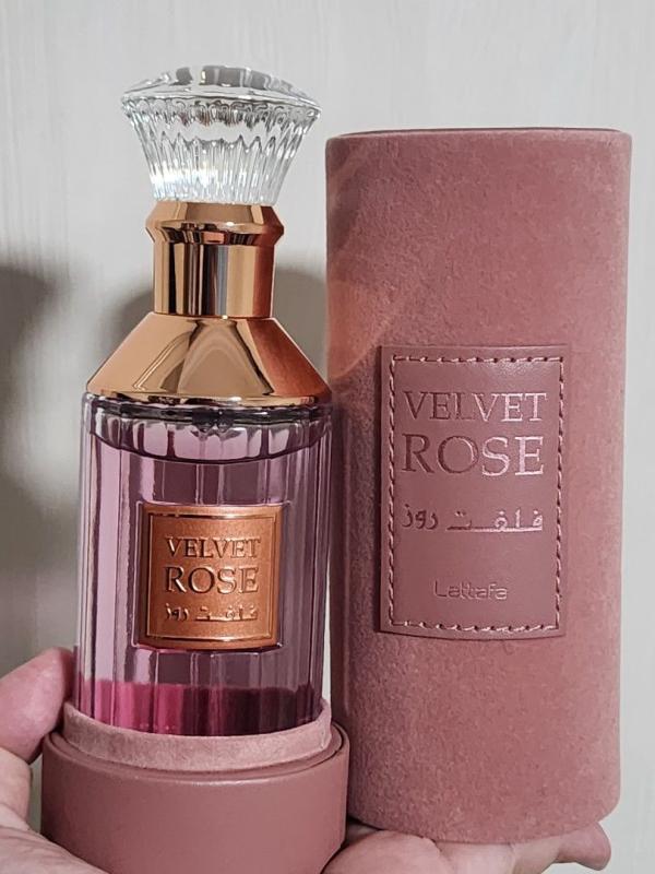 LATTAFA VELVET ROSE BY LATTAFA By LATTAFA For W (Fragrance)