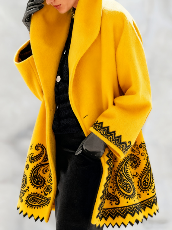  Women's Oversized Collar Digital Print Coat