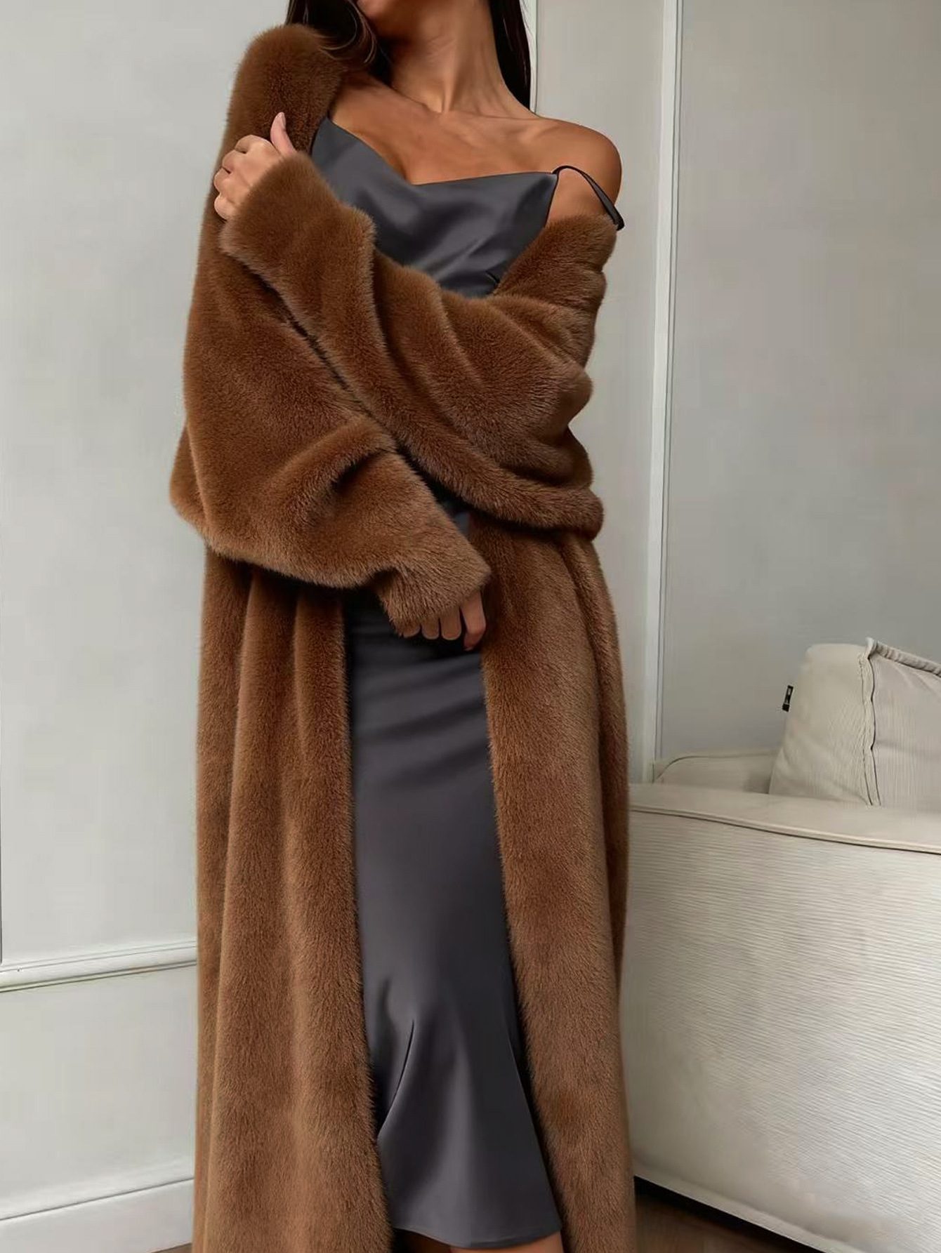  Women's Solid-Color Loose Plush Knitted Long Coat