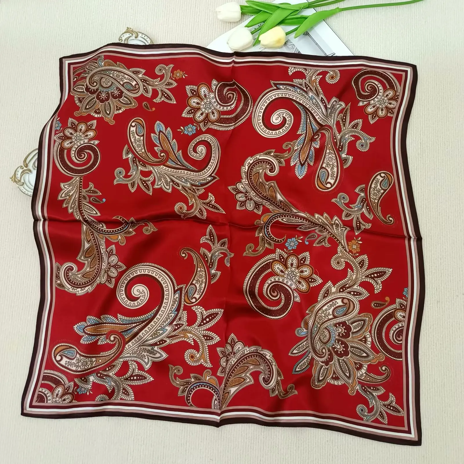70cm Size 100% Mulberry Silk Square Scarf, Retro Printed Red Ladies' Bandana Scarf, Headscarf, Elegant Shawl, Strap Decoration