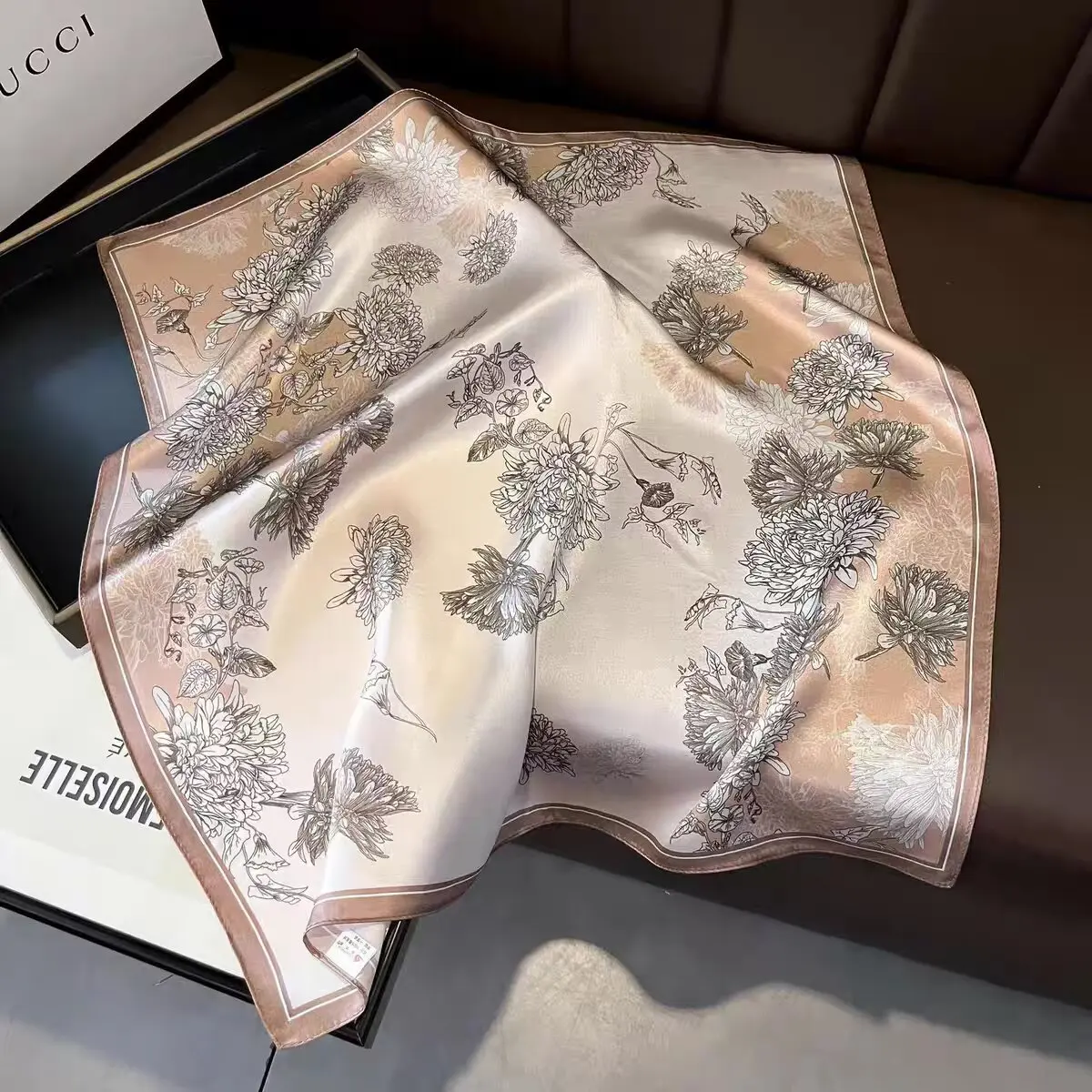  Women's Silk Scarf Bandana Luxury Square Scarf, 70CM Size, Fashion Scarf, Headscarf, Shawl, Headband, Ribbon