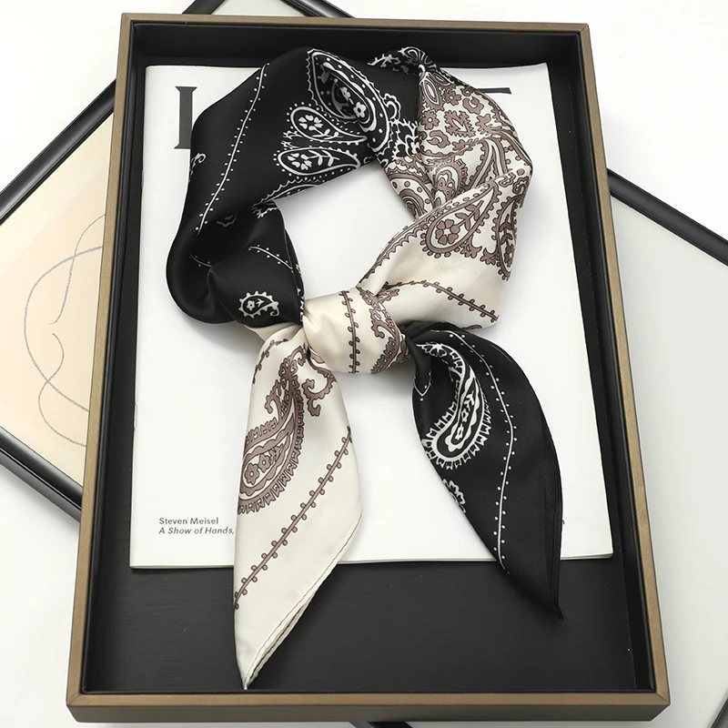  2025 New Fashion 70X70cmPrinted Women's Scarf Pashmina Silk Scarf Square Shawl Decorative Headband Neck Luxury Design Bandana