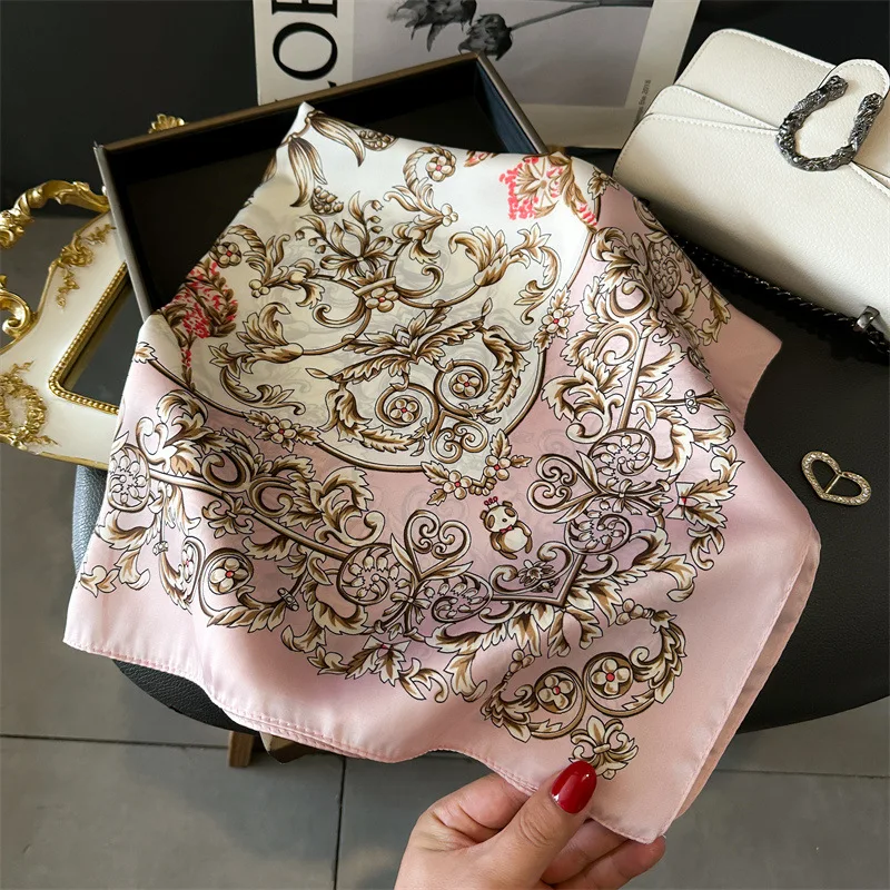  2025 New Fashion 70X70cmPrinted Women's Scarf Pashmina Silk Scarf Square Shawl Decorative Headband Neck Luxury Design Bandana