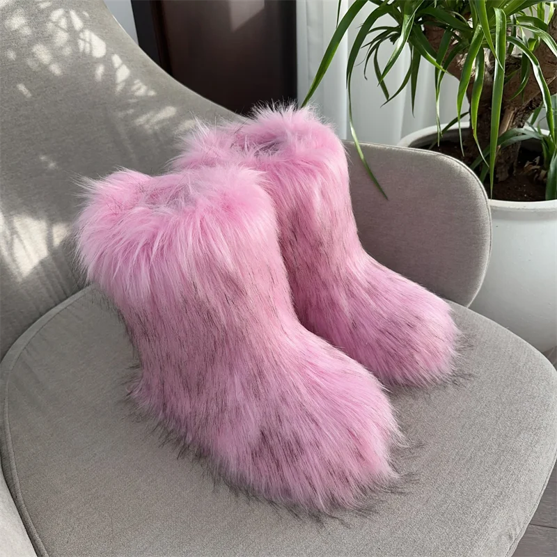  New Winter Fur Onepiece Raccoon Fur Female Snow Boots Fur Shoes Outdoor Mid Leg Boots