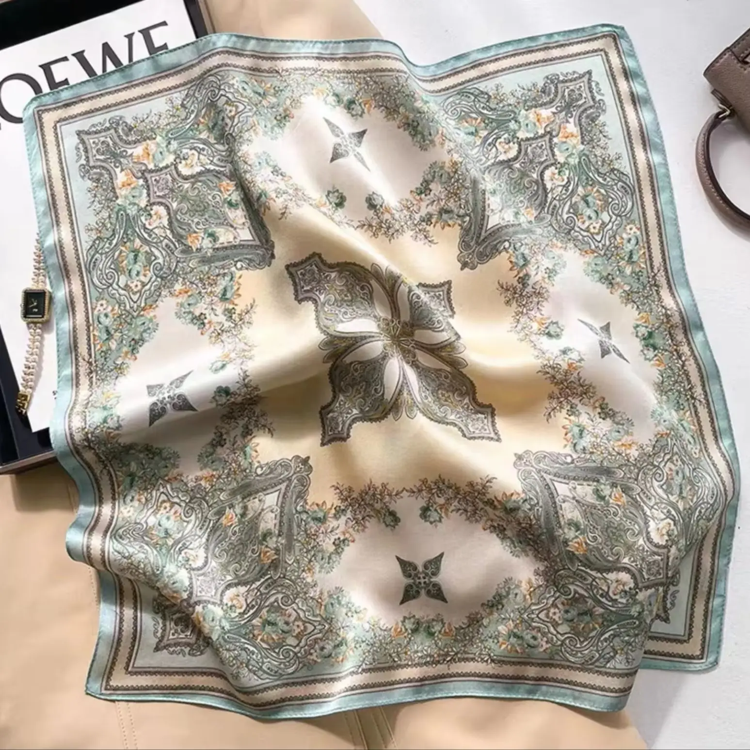 70CM 100% Mulberry Silk Bandana Square Scarf, Women's Fashionable Printed Scarf, Headscarf, Bag Tie, Elegant Shawl