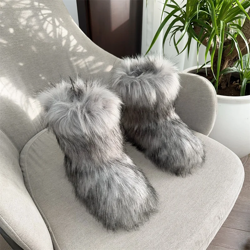  New Winter Fur Onepiece Raccoon Fur Female Snow Boots Fur Shoes Outdoor Mid Leg Boots