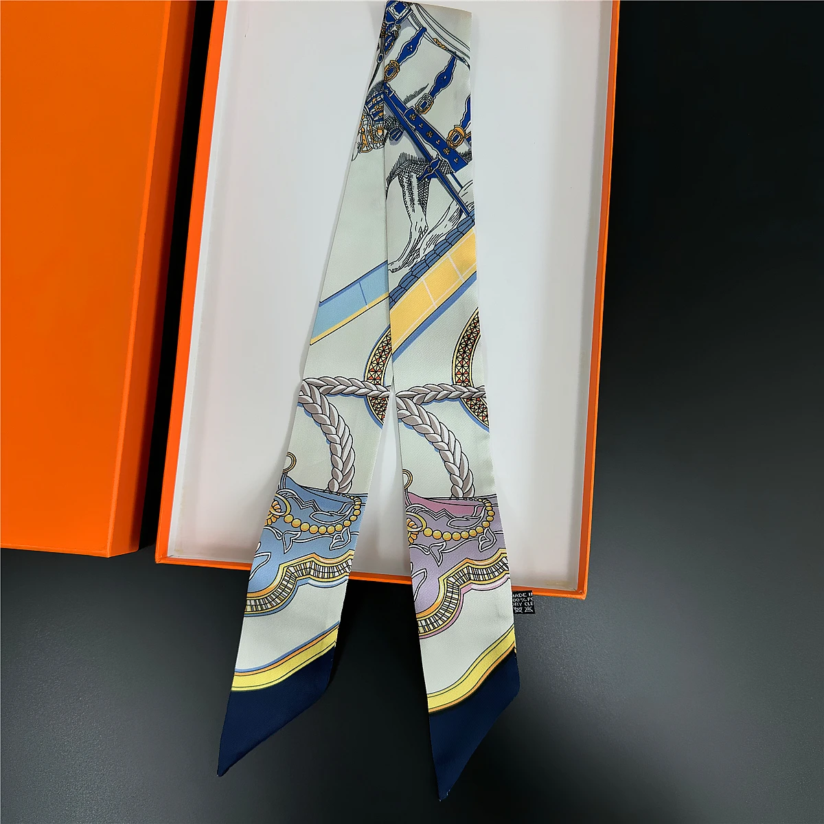  Gorgeous Saddle Twill Silk Scarf Women Fashion Scarf Luxury Skinny Bag Scarves Brand Design Foulard Neckerchief Hair Headband