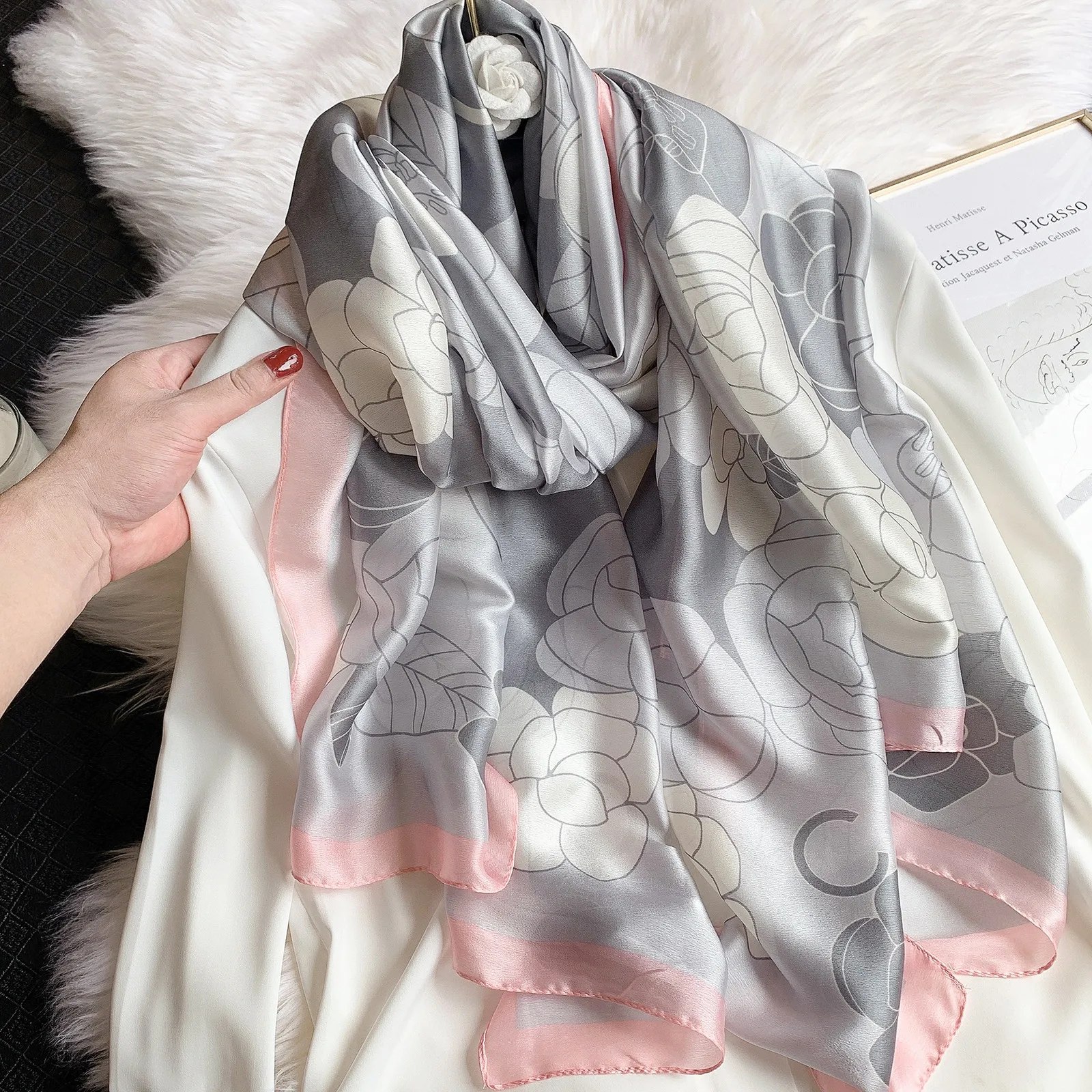  100% Natural Silk Scarf Women Luxury Brand Digital Print Flowers Silk Pashmina Shawl Female Long Bandana Foulard 2020 Oversize