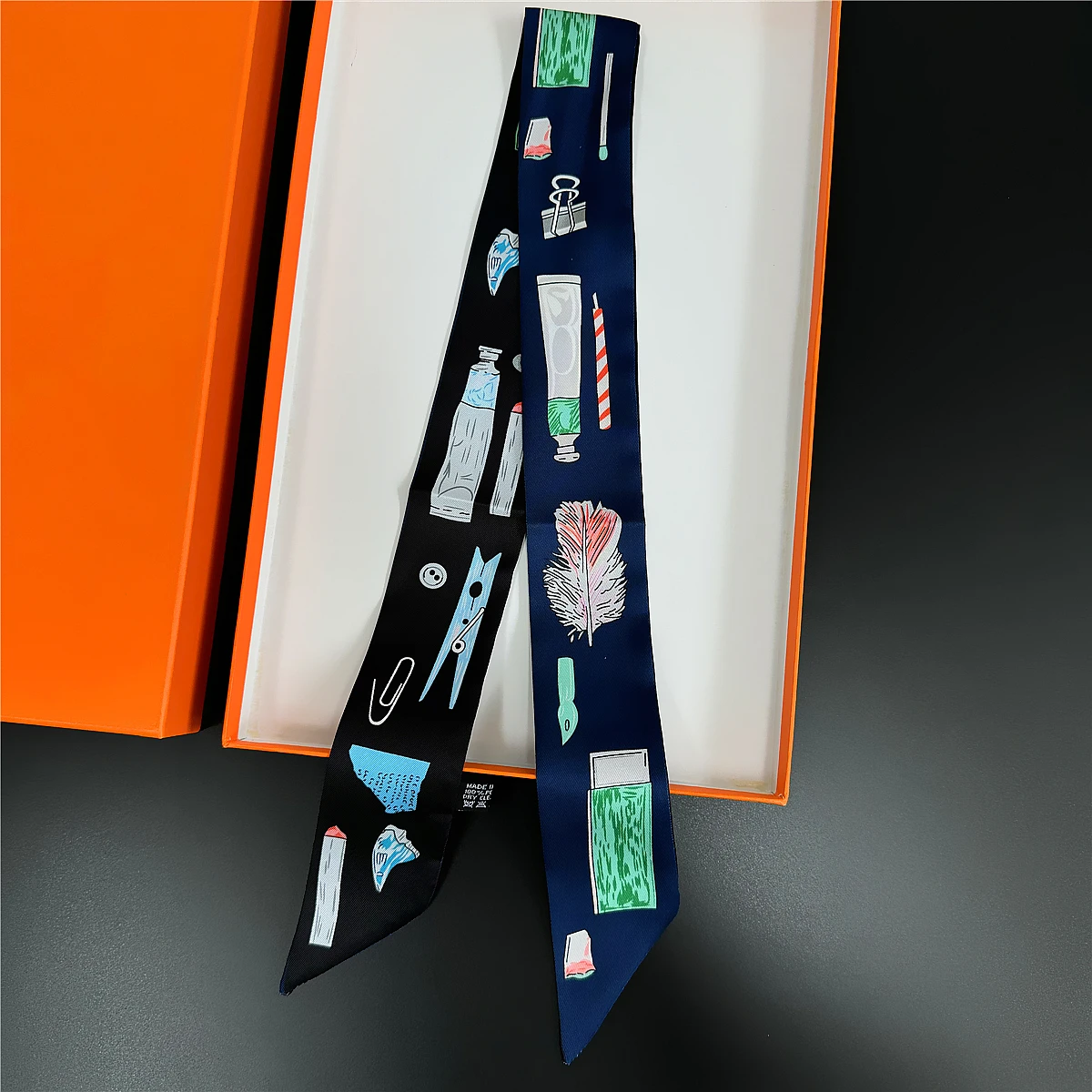  Gorgeous Saddle Twill Silk Scarf Women Fashion Scarf Luxury Skinny Bag Scarves Brand Design Foulard Neckerchief Hair Headband